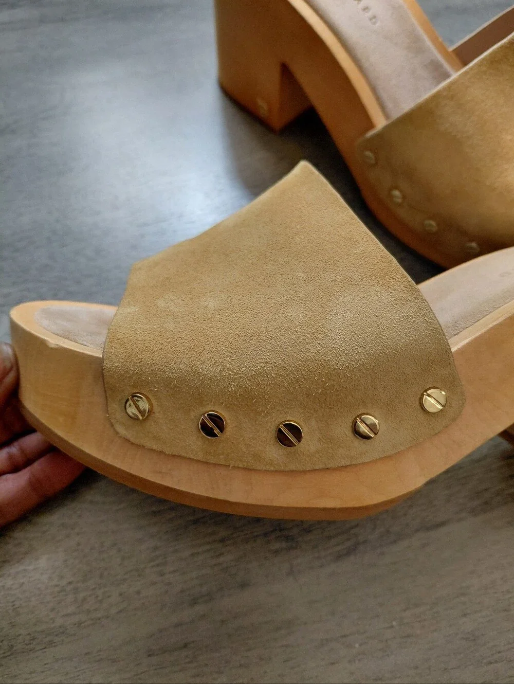 Veronica Beard Sz. 10 Desert Hannalee Suede Platform Sandals
